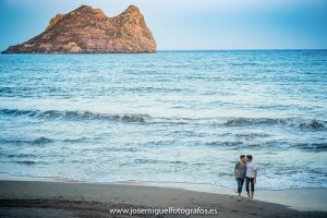 amor en la playa entre hombres