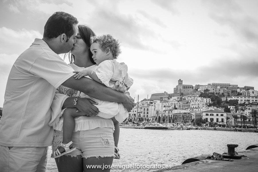 reportaje de familia en Ibiza 