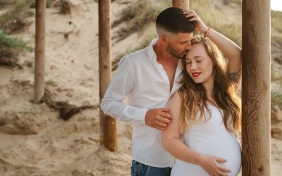 Sesión de embarazo en la playa